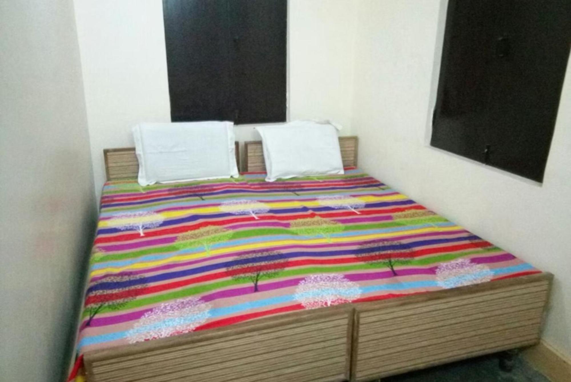 Grg Shanti Guest House Varanasi Near Manikarnika Ghat Εξωτερικό φωτογραφία
