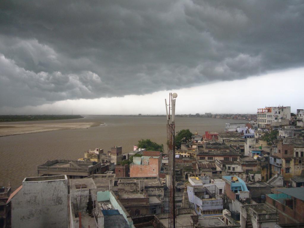 Grg Shanti Guest House Varanasi Near Manikarnika Ghat Εξωτερικό φωτογραφία