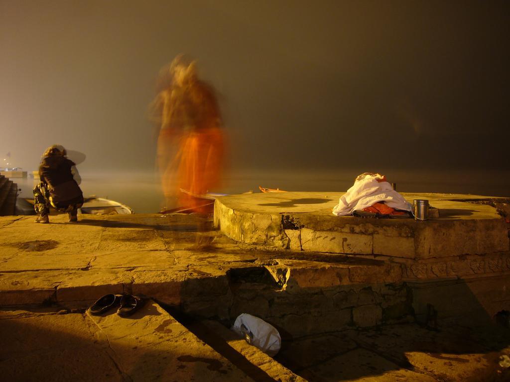 Grg Shanti Guest House Varanasi Near Manikarnika Ghat Εξωτερικό φωτογραφία