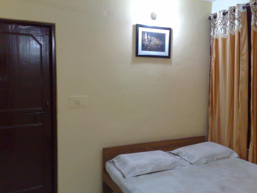 Grg Shanti Guest House Varanasi Near Manikarnika Ghat Δωμάτιο φωτογραφία