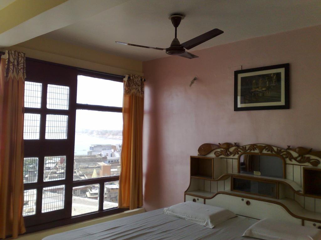 Grg Shanti Guest House Varanasi Near Manikarnika Ghat Δωμάτιο φωτογραφία