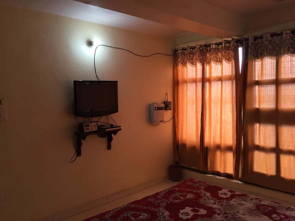 Grg Shanti Guest House Varanasi Near Manikarnika Ghat Εξωτερικό φωτογραφία