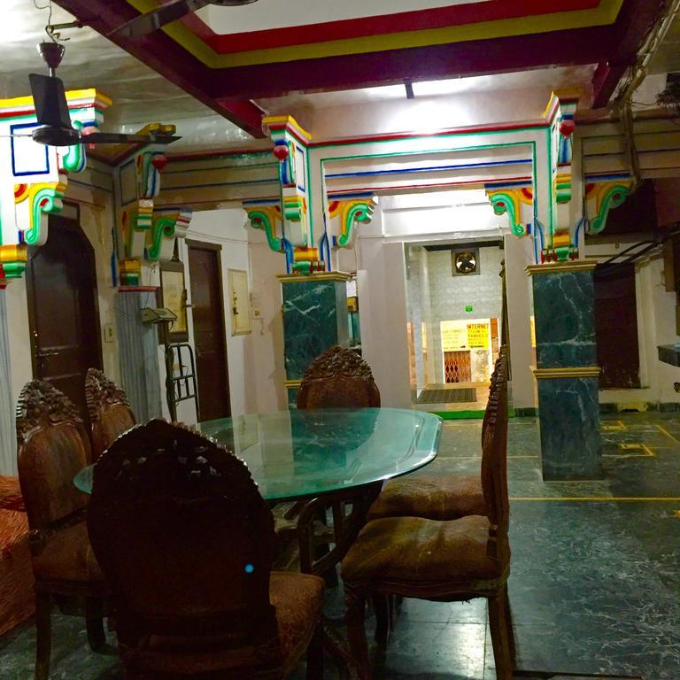 Grg Shanti Guest House Varanasi Near Manikarnika Ghat Εξωτερικό φωτογραφία